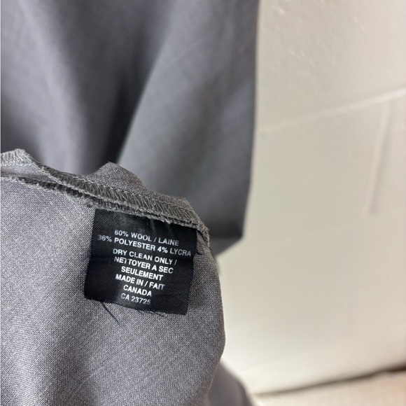 Women’s Aritzia Babaton Grey Wool Blend V-Neck Midi Dress Size 6 - Picture 5 of 5